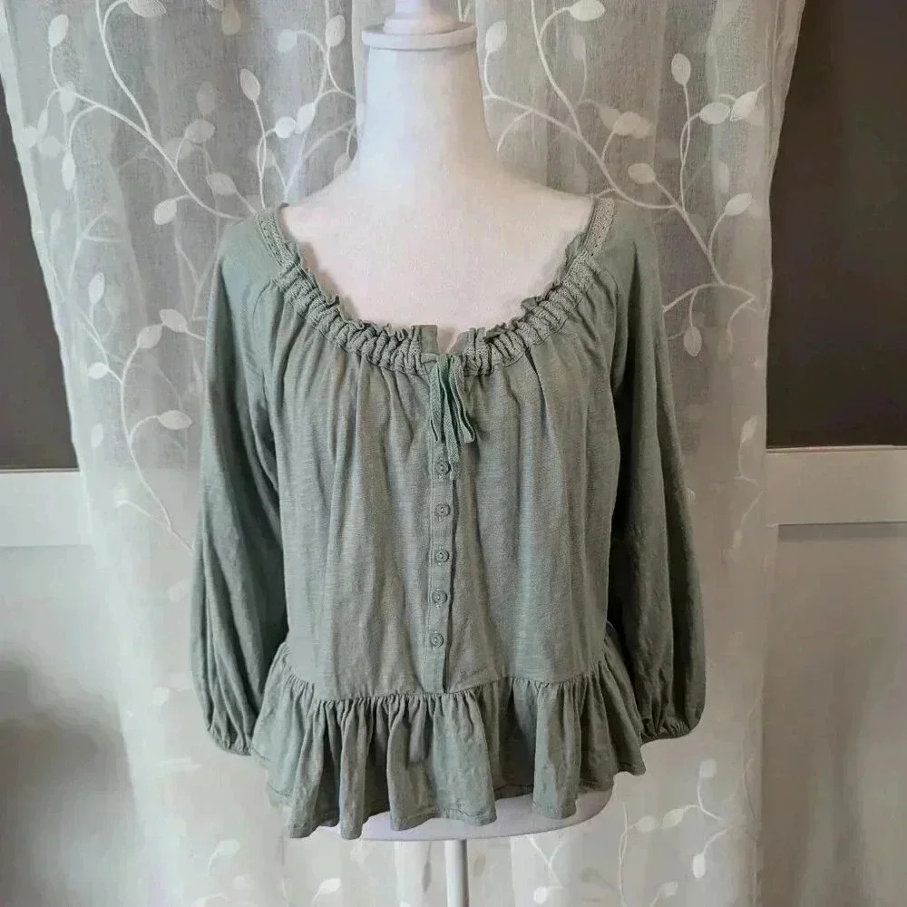 Hem & Thread Green Ruffle Blouse Small